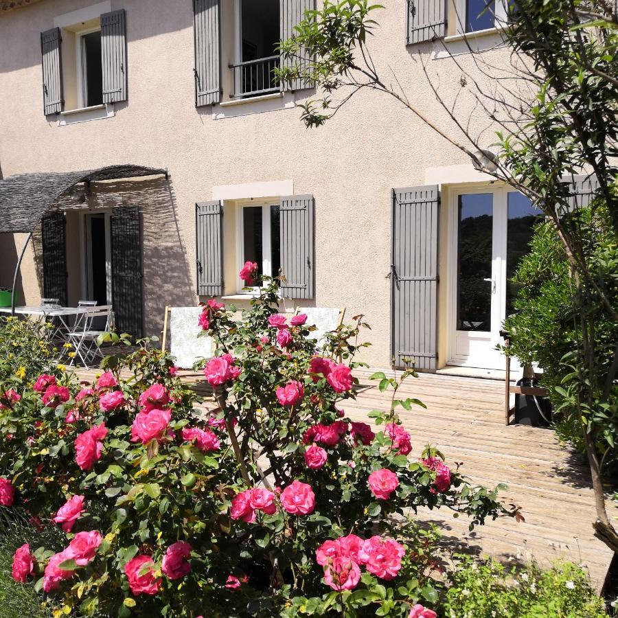 Villa Spacieuse Avec Terrasse Et Vue Mont Ventoux Entrechaux Екстериор снимка